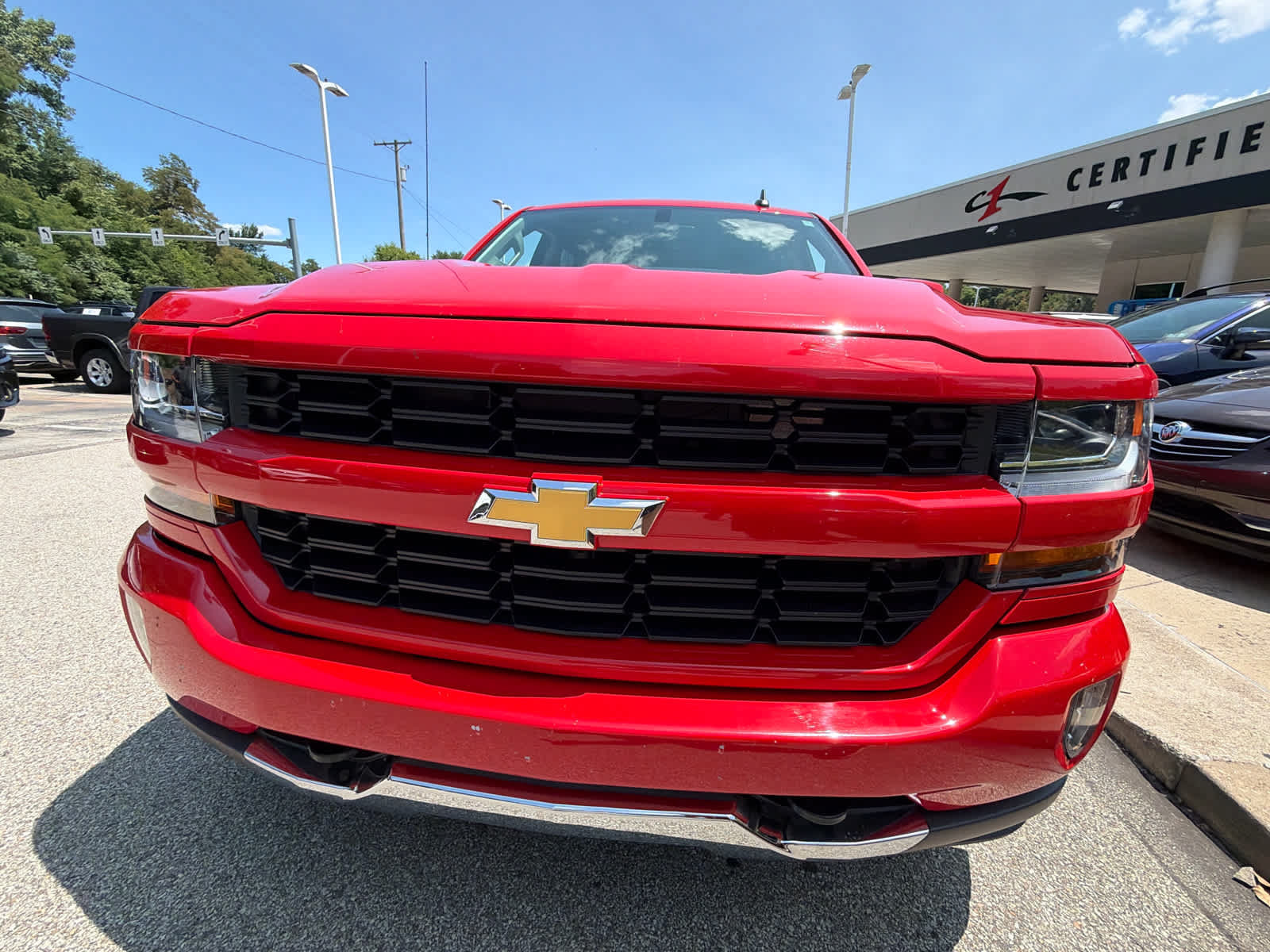 chevrolet silverado 1500 2018 3GCUKREC3JG261736 image chevrolet silverado 1500 2018 3GCUKREC3JG261736 image